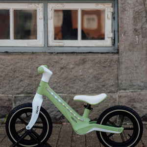 Chanty Go Grøn Løbecykel | Med Integreret Lys