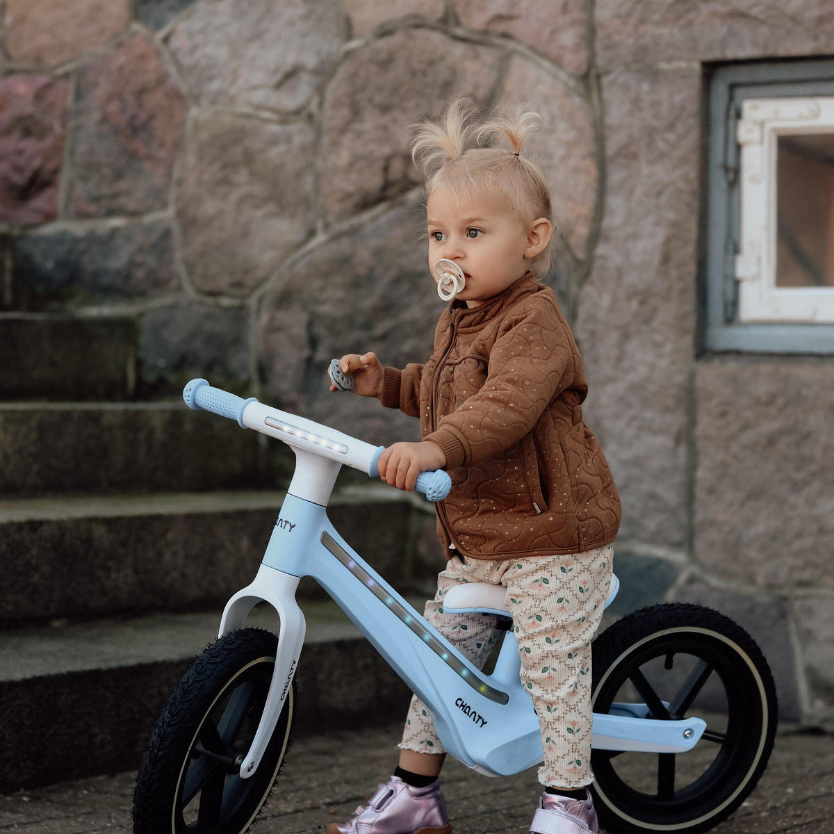 Chanty Go Blå Løbecykel | Med Integreret Lys